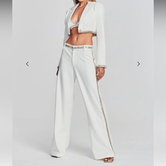 CARRIE BRA AND JESSA PANT
Retrofête - Picture 10 of 10